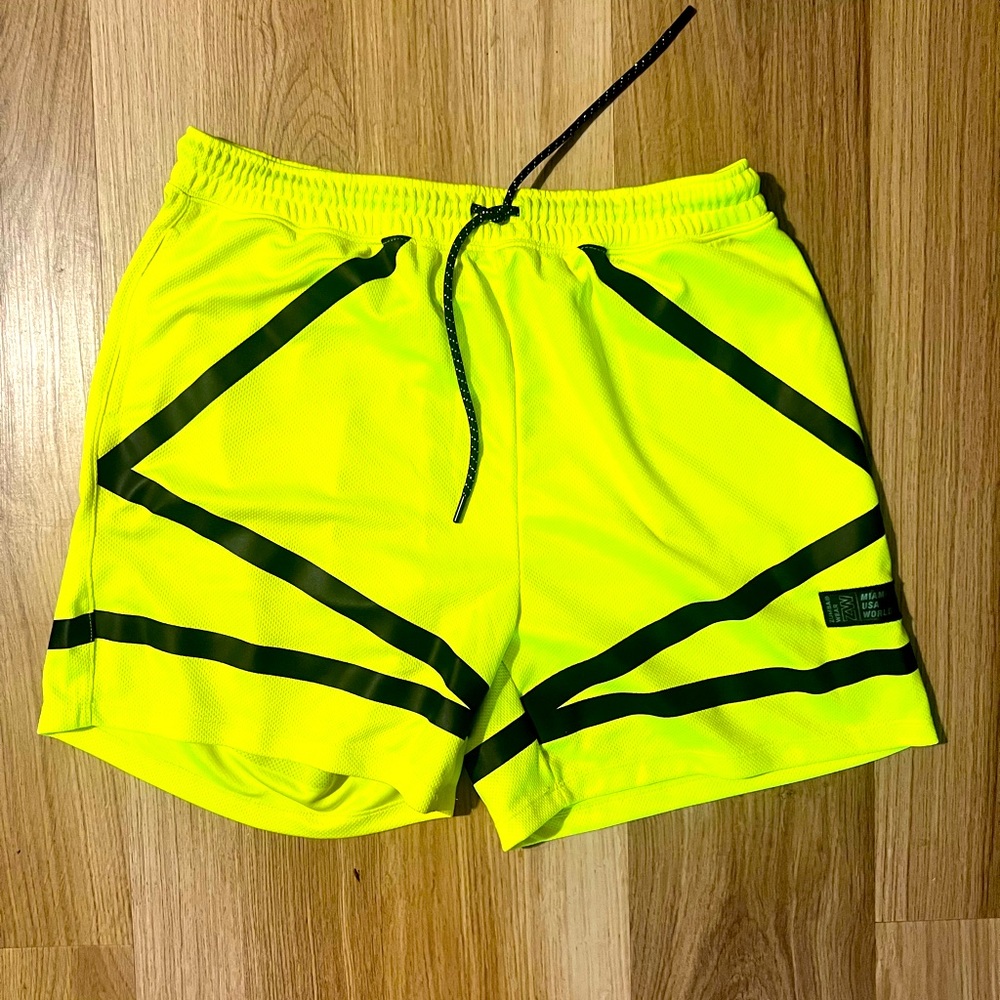 Zumbawear shorts unisex